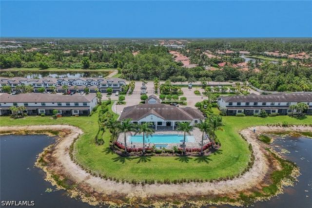 7348 Rockefeller DR, Naples, FL 34119