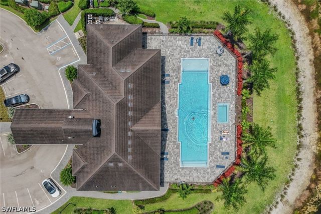 7348 Rockefeller DR, Naples, FL 34119
