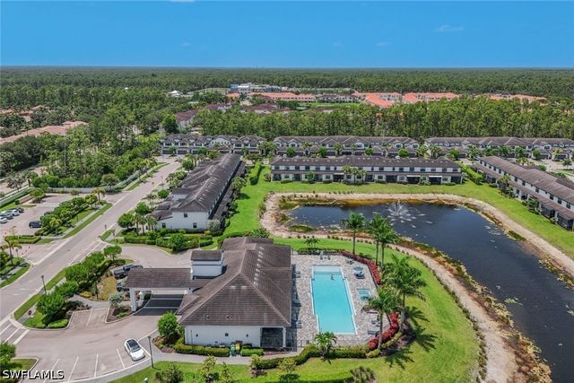 7348 Rockefeller DR, Naples, FL 34119