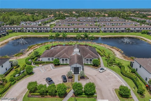 7348 Rockefeller DR, Naples, FL 34119