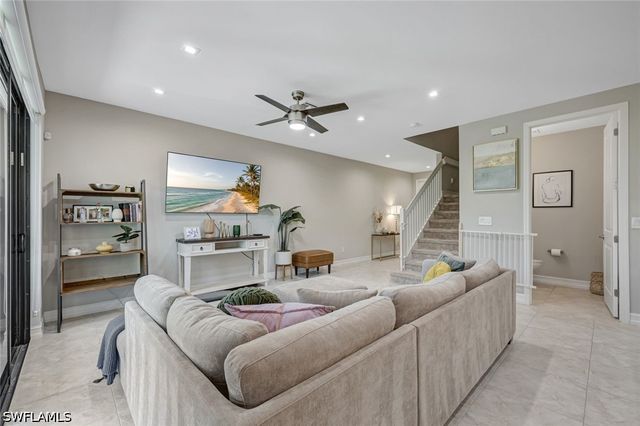 7348 Rockefeller DR, Naples, FL 34119