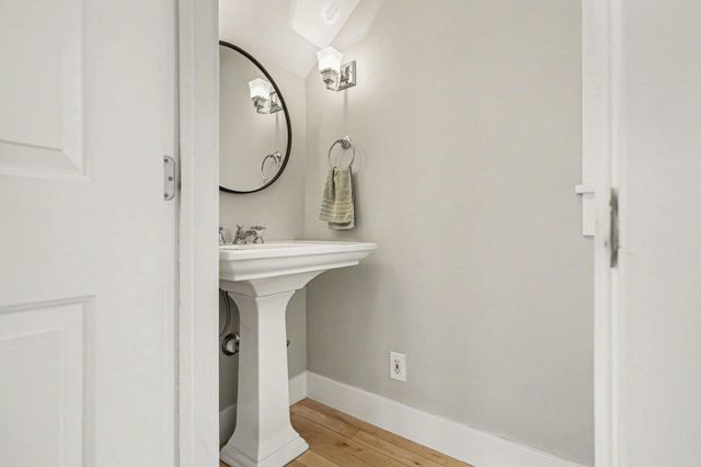 604 N Mechanic Street, Berrien Springs Vllg, MI 49103