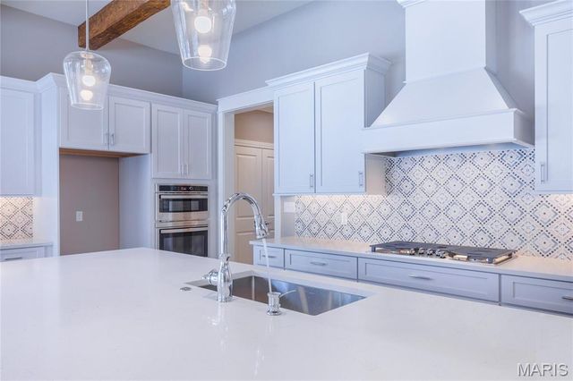 435 Landscape Court, Webster Groves, MO 63119