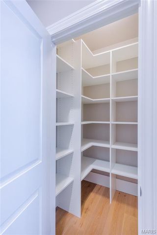 435 Landscape Court, Webster Groves, MO 63119