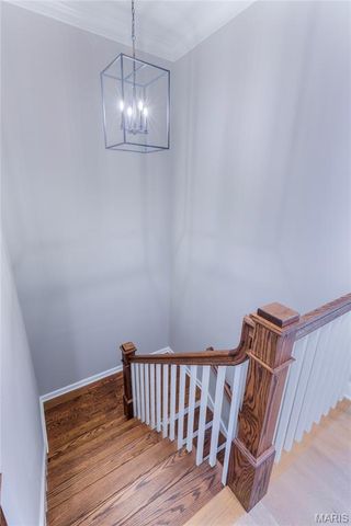 435 Landscape Court, Webster Groves, MO 63119