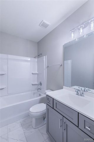 435 Landscape Court, Webster Groves, MO 63119