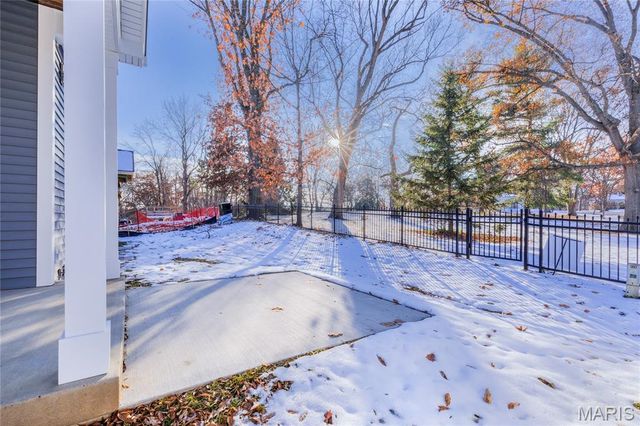 435 Landscape Court, Webster Groves, MO 63119