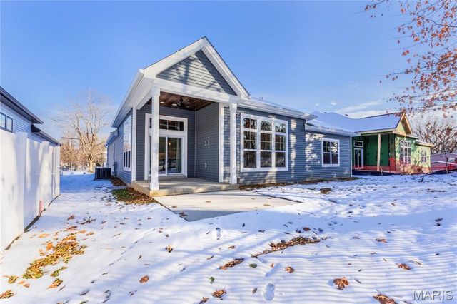 435 Landscape Court, Webster Groves, MO 63119