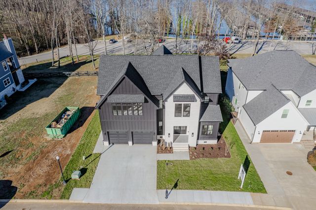 45 Hammock Dr, Winchester, TN 37398