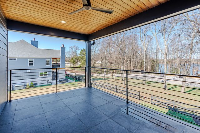 45 Hammock Dr, Winchester, TN 37398