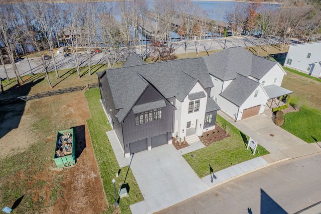 45 Hammock Dr, Winchester, TN 37398