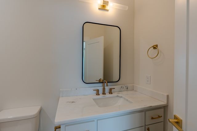 45 Hammock Dr, Winchester, TN 37398