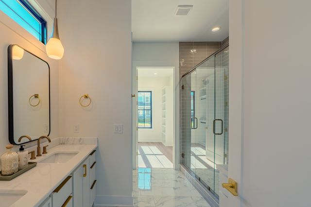 45 Hammock Dr, Winchester, TN 37398