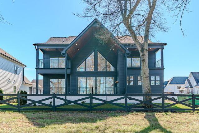 45 Hammock Dr, Winchester, TN 37398