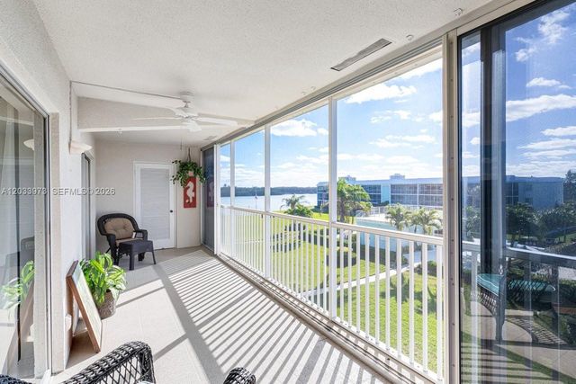 100 Waterway Rd A306, Tequesta, FL 33469