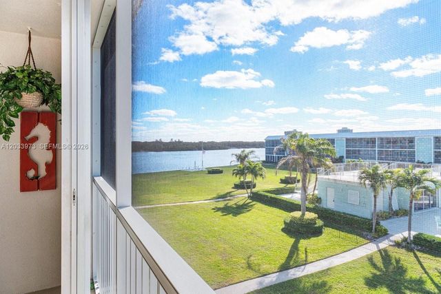 100 Waterway Rd A306, Tequesta, FL 33469
