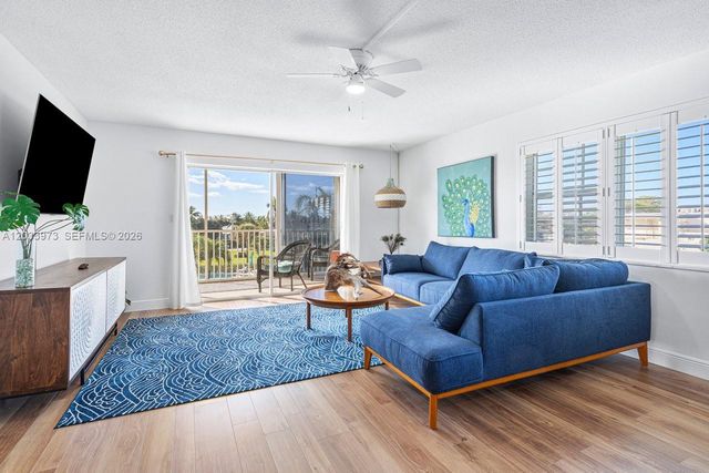 100 Waterway Rd A306, Tequesta, FL 33469
