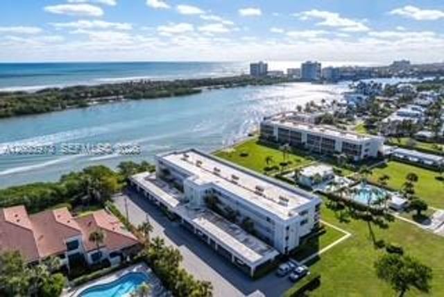 100 Waterway Rd A306, Tequesta, FL 33469