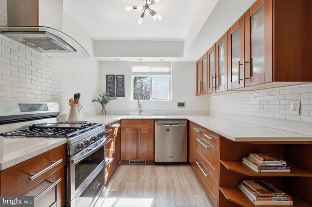 11025 SAFFOLD WAY, Reston, VA 20190