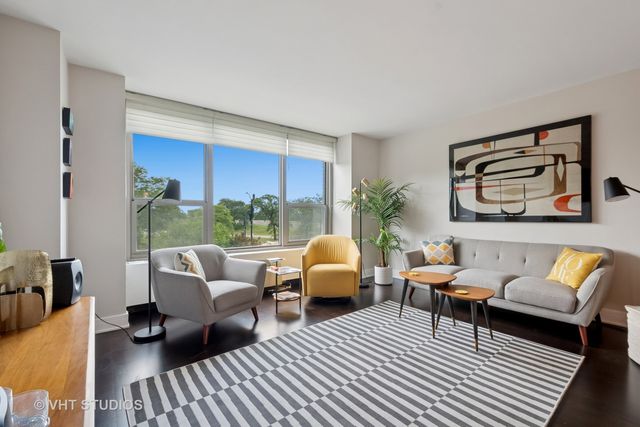 1550 N Lake Shore Drive 2E, Chicago, IL 60610