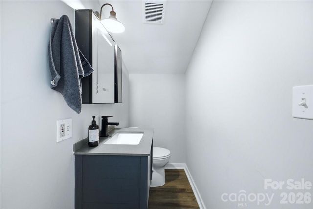 2521 Alleghany Street, Charlotte, NC 28208