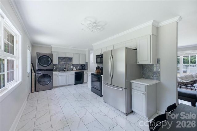 2521 Alleghany Street, Charlotte, NC 28208