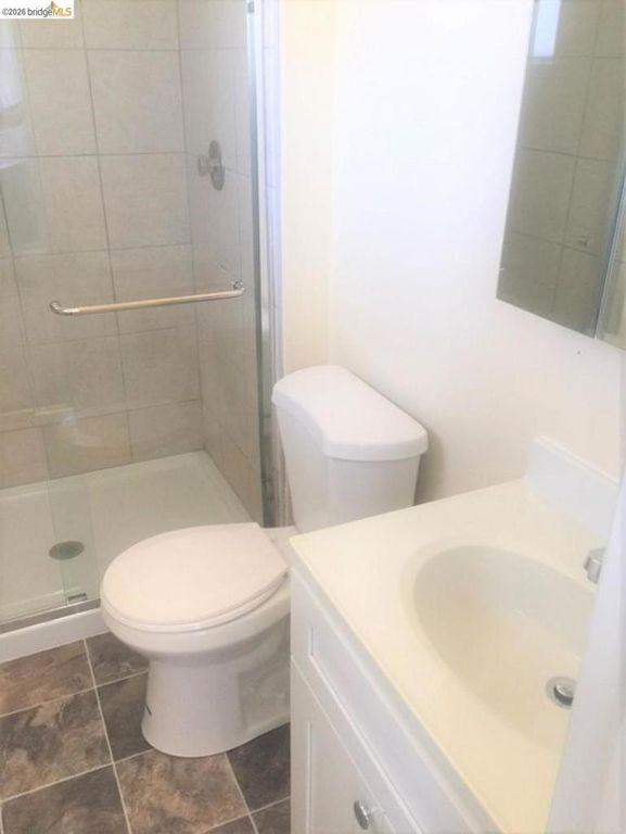 Image 13 of property listing at 257 257 Poplar Ave, Hayward, CA 94541