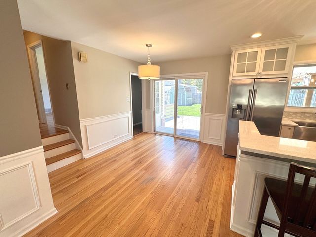 712 Arthur Drive, Lombard, IL 60148