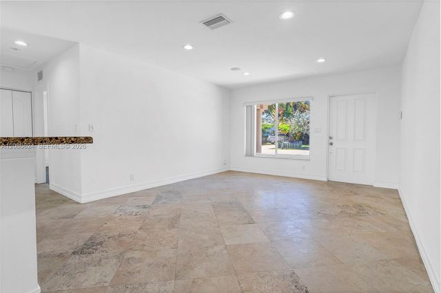 2273 SE 14th Street, Pompano Beach, FL 33062