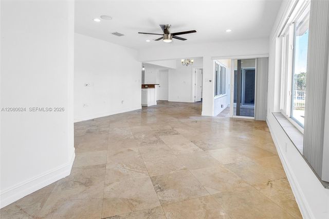 2273 SE 14th Street, Pompano Beach, FL 33062