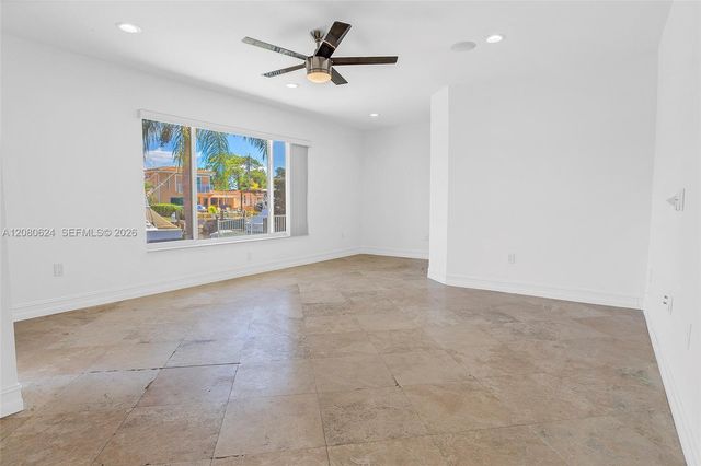 2273 SE 14th Street, Pompano Beach, FL 33062