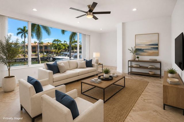 2273 SE 14th Street, Pompano Beach, FL 33062