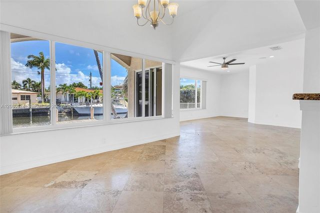 2273 SE 14th Street, Pompano Beach, FL 33062