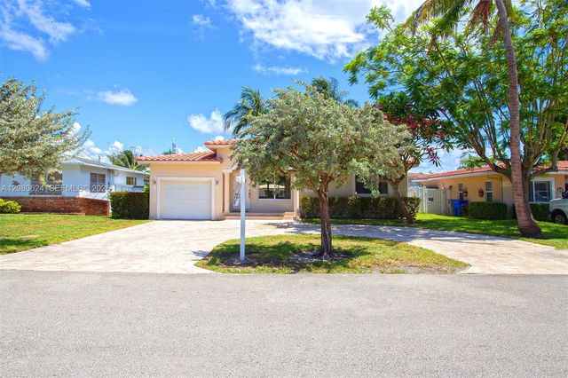 2273 SE 14th Street, Pompano Beach, FL 33062