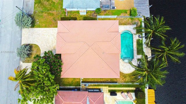 2273 SE 14th Street, Pompano Beach, FL 33062