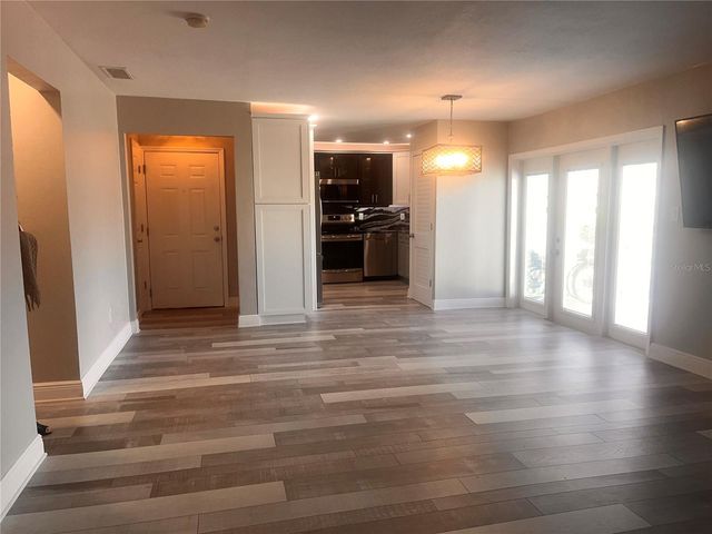 5075 STARFISH DRIVE SE B, St Petersburg, FL 33705