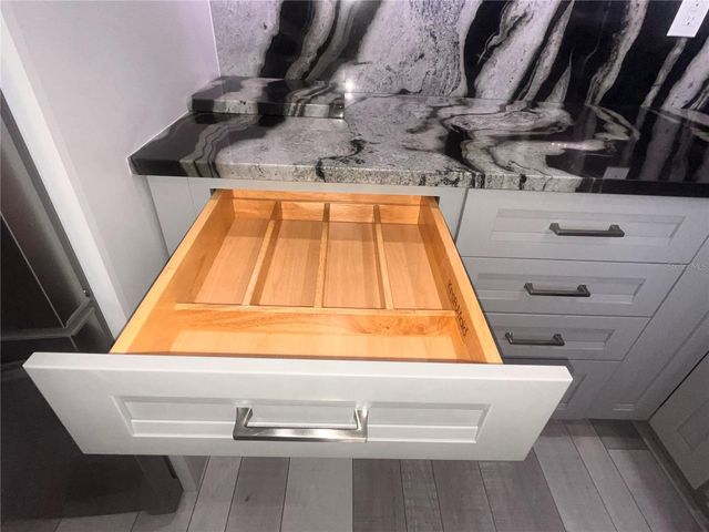 5075 STARFISH DRIVE SE B, St Petersburg, FL 33705