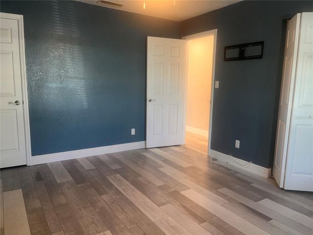 5075 STARFISH DRIVE SE B, St Petersburg, FL 33705