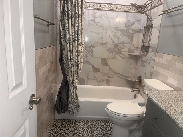 5075 STARFISH DRIVE SE B, St Petersburg, FL 33705