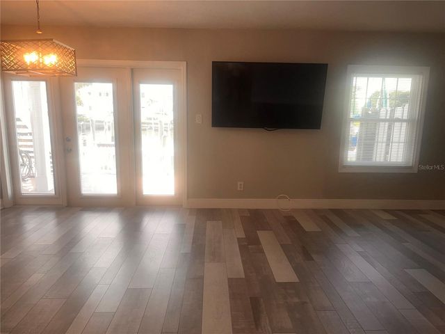 5075 STARFISH DRIVE SE B, St Petersburg, FL 33705