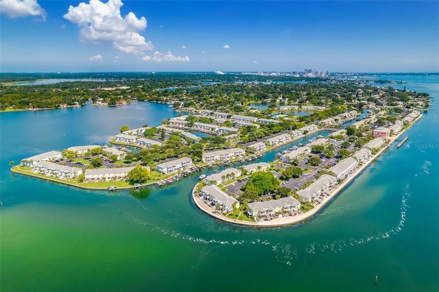 5075 STARFISH DRIVE SE B, St Petersburg, FL 33705
