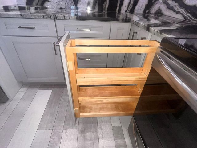 5075 STARFISH DRIVE SE B, St Petersburg, FL 33705