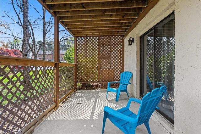 5 Cedar Creek, Jamestown, NC 27282
