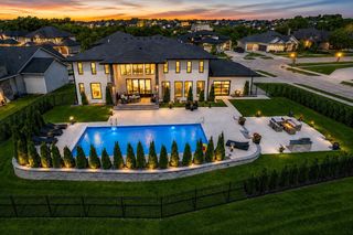 17466 Berkshire Parkway, Clive, IA 50325