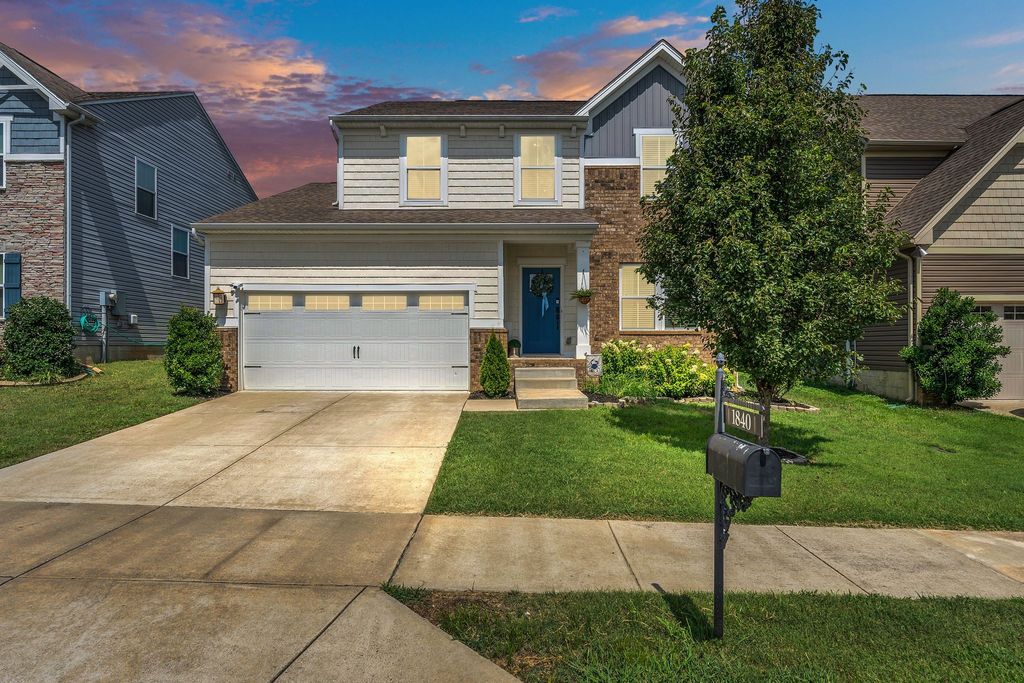 1840 Amesbury Ln, Nashville, TN 37221