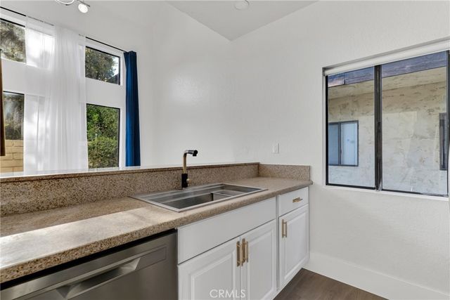7632 Topanga Canyon 110, Canoga Park, CA 91304