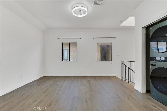 7632 Topanga Canyon 110, Canoga Park, CA 91304