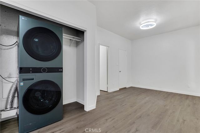 7632 Topanga Canyon 110, Canoga Park, CA 91304