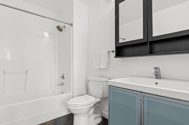 500 Robert Street N 401, Saint Paul, MN 55101