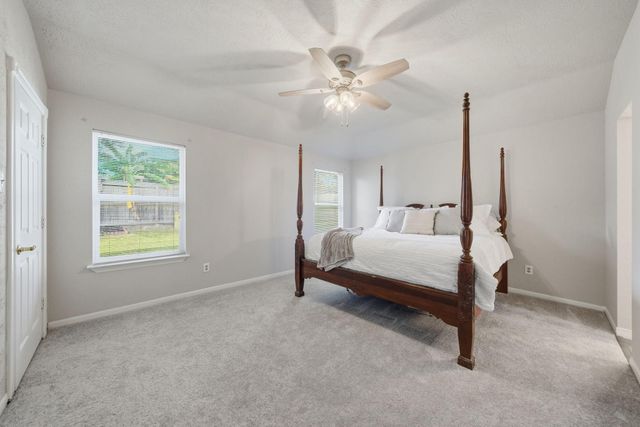 515 Country Lane, League City, TX 77573